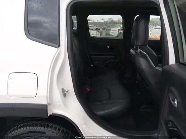 ZACNJBB17KPK26258 2019 JEEP RENEGADE - Image 8