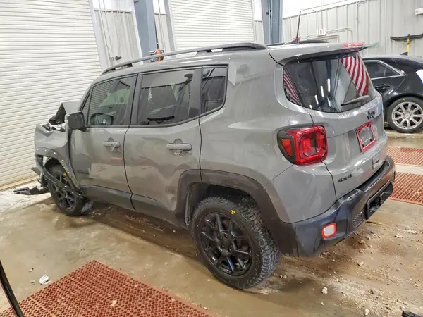 ZACNJBB18KPK42243 2019 JEEP RENEGADE - Image 2