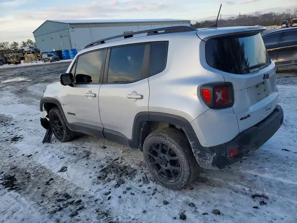 ZACNJBB18LPL00322 2020 JEEP RENEGADE - Image 2