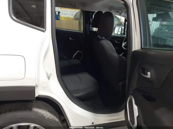 ZACNJBBB0KPJ98019 2019 JEEP RENEGADE - Image 8