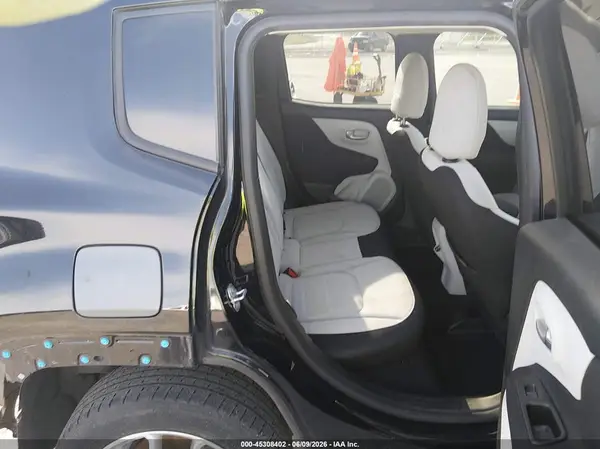 ZACNJBBB0KPK17359 2019 JEEP RENEGADE - Image 8
