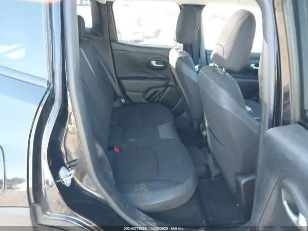 ZACNJBBB0KPK24375 2019 JEEP RENEGADE - Image 8