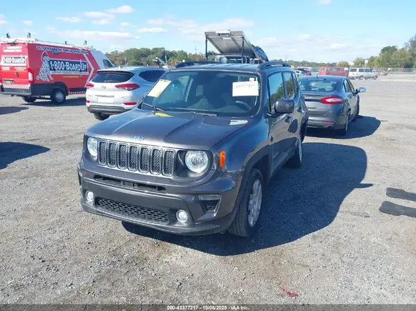 ZACNJBBB0KPK46585 2019 JEEP RENEGADE - Image 2
