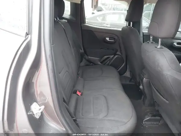 ZACNJBBB0KPK53374 2019 JEEP RENEGADE - Image 8