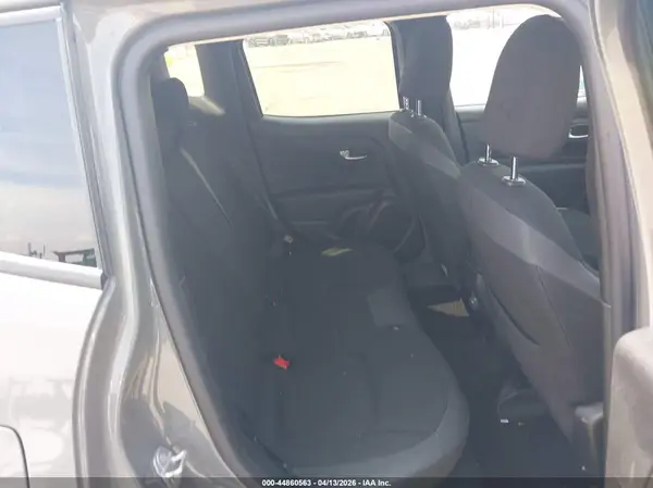 ZACNJBBB0LPL07662 2020 JEEP RENEGADE - Image 8