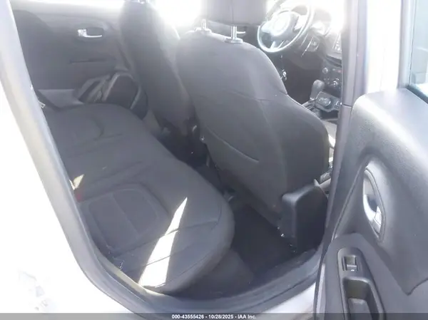ZACNJBBB0LPL21349 2020 JEEP RENEGADE - Image 8