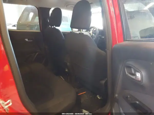 ZACNJBBB0LPL74455 2020 JEEP RENEGADE - Image 8
