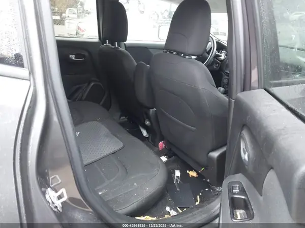 ZACNJBBB0LPL86928 2020 JEEP RENEGADE - Image 8