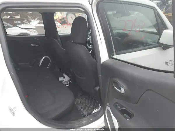 ZACNJBBB1KPJ76921 2019 JEEP RENEGADE - Image 8