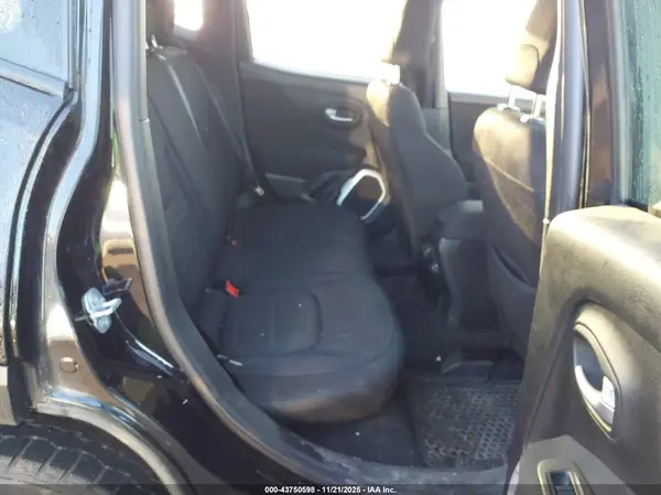 ZACNJBBB1KPK02319 2019 JEEP RENEGADE - Image 8