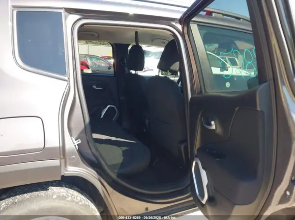 ZACNJBBB1KPK05981 2019 JEEP RENEGADE - Image 8