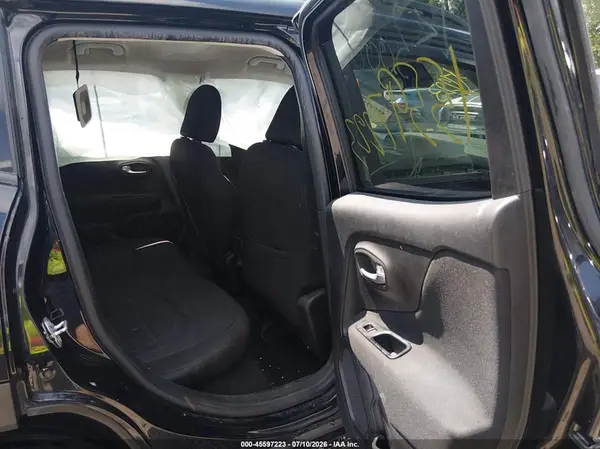 ZACNJBBB1KPK30041 2019 JEEP RENEGADE - Image 8