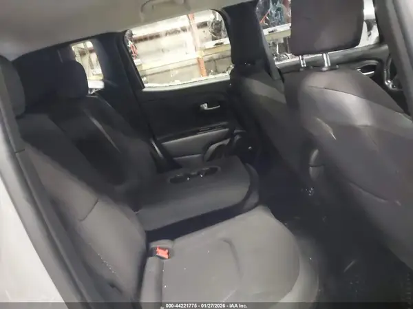 ZACNJBBB1KPK50192 2019 JEEP RENEGADE - Image 8