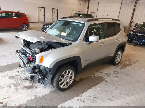 ZACNJBBB1KPK73892 2019 JEEP RENEGADE - Image 2