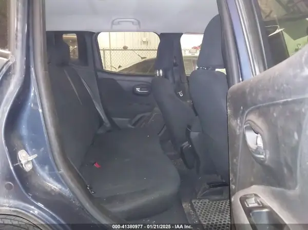 ZACNJBBB1LPL32957 2020 JEEP RENEGADE - Image 8