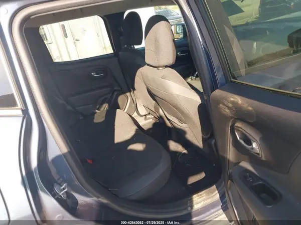ZACNJBBB1LPL98750 2020 JEEP RENEGADE - Image 8