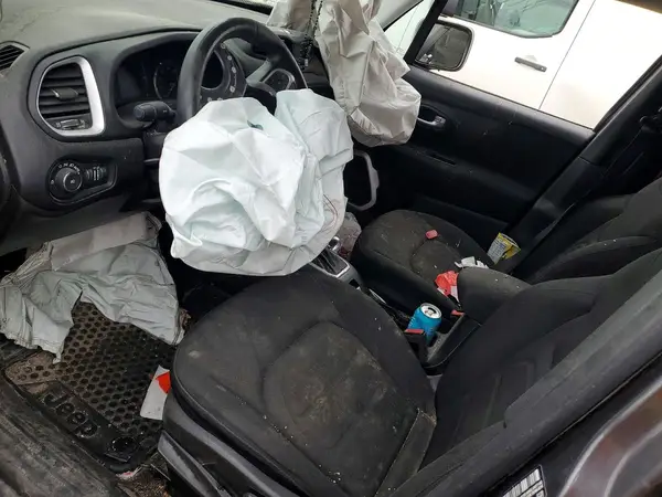 ZACNJBBB2KPK30338 2019 JEEP RENEGADE - Image 8