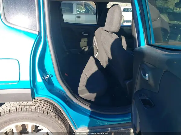 ZACNJBBB2LPL50075 2020 JEEP RENEGADE - Image 8