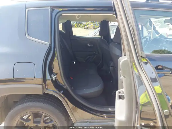 ZACNJBBB2LPL68138 2020 JEEP RENEGADE - Image 8