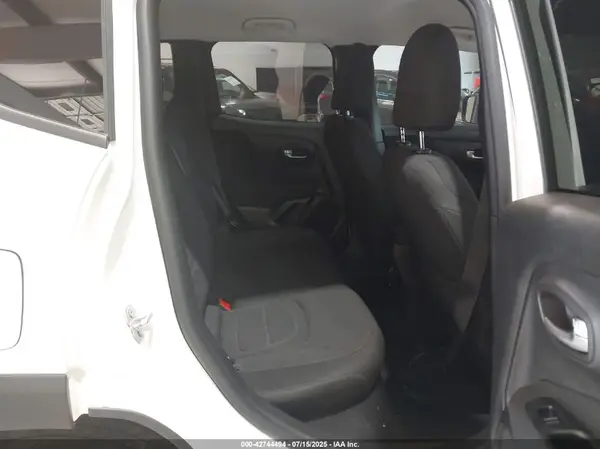ZACNJBBB2LPL71024 2020 JEEP RENEGADE - Image 8