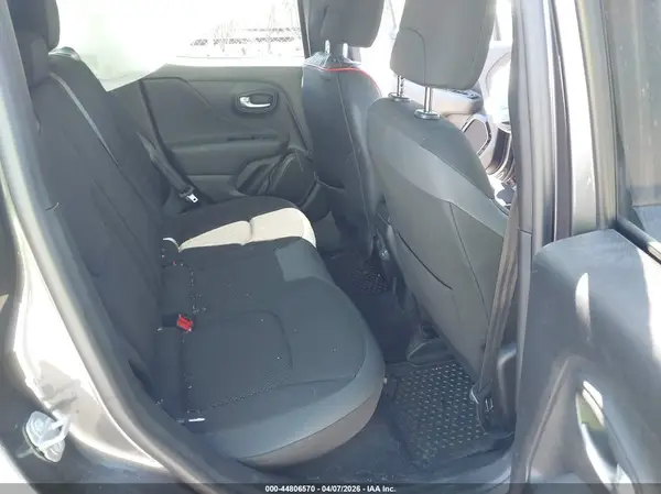 ZACNJBBB2LPL96957 2020 JEEP RENEGADE - Image 8