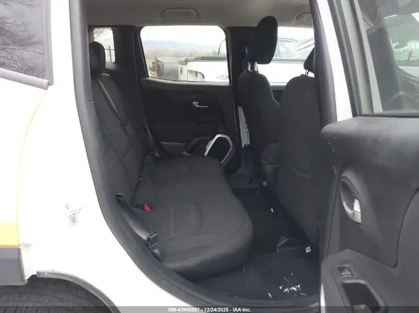 ZACNJBBB3KPJ81294 2019 JEEP RENEGADE - Image 8