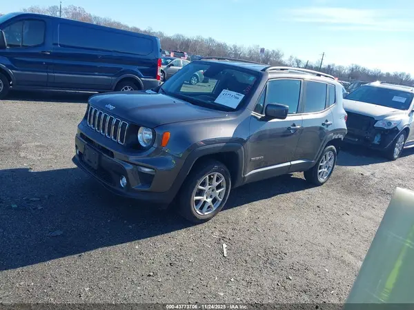 ZACNJBBB3KPJ90853 2019 JEEP RENEGADE - Image 2
