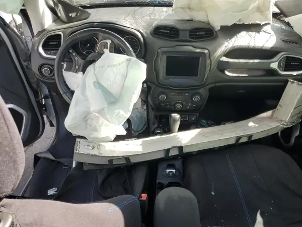 ZACNJBBB3KPK24497 2019 JEEP RENEGADE - Image 8