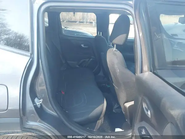 ZACNJBBB3KPK42045 2019 JEEP RENEGADE - Image 8
