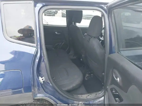 ZACNJBBB3KPK65437 2019 JEEP RENEGADE - Image 8