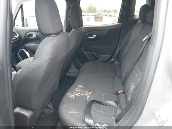 ZACNJBBB3KPK81007 2019 JEEP RENEGADE - Image 8