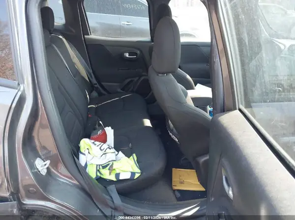 ZACNJBBB3LPL28389 2020 JEEP RENEGADE - Image 8