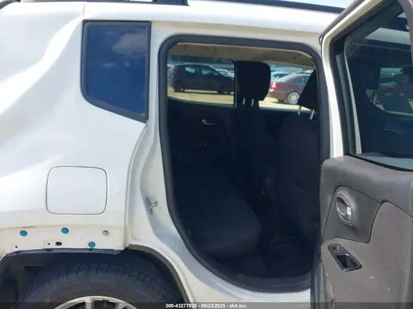 ZACNJBBB3LPM02863 2020 JEEP RENEGADE - Image 8