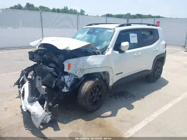 ZACNJBBB4KPK14075 2019 JEEP RENEGADE - Image 2