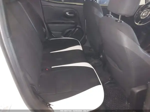 ZACNJBBB4KPK20832 2019 JEEP RENEGADE - Image 8