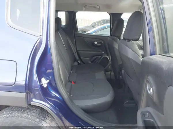 ZACNJBBB4KPK33256 2019 JEEP RENEGADE - Image 8