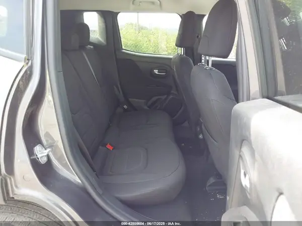 ZACNJBBB4KPK52017 2019 JEEP RENEGADE - Image 8