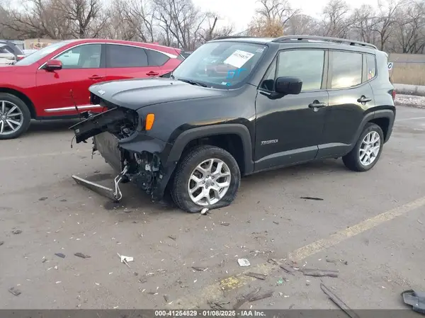 ZACNJBBB4KPK64698 2019 JEEP RENEGADE - Image 2