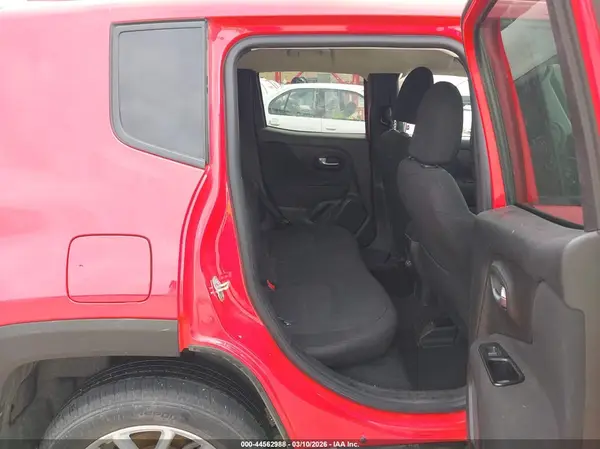 ZACNJBBB4KPK75328 2019 JEEP RENEGADE - Image 8