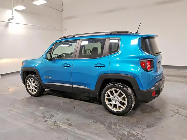 ZACNJBBB4LPL09446 2020 JEEP RENEGADE - Image 2