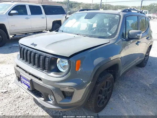 ZACNJBBB4LPL33245 2020 JEEP RENEGADE - Image 2