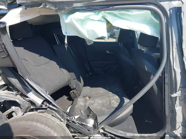 ZACNJBBB4LPL33245 2020 JEEP RENEGADE - Image 8