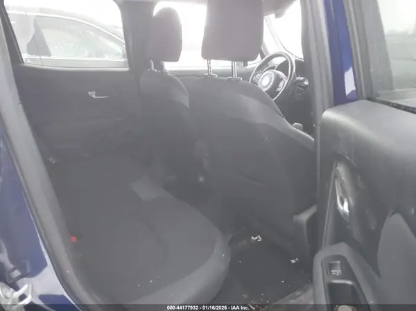 ZACNJBBB5KPK36425 2019 JEEP RENEGADE - Image 8