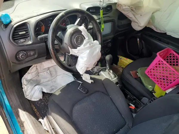 ZACNJBBB5KPK36439 2019 JEEP RENEGADE - Image 8