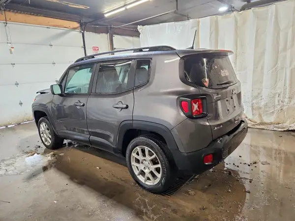 ZACNJBBB5KPK59719 2019 JEEP RENEGADE - Image 2
