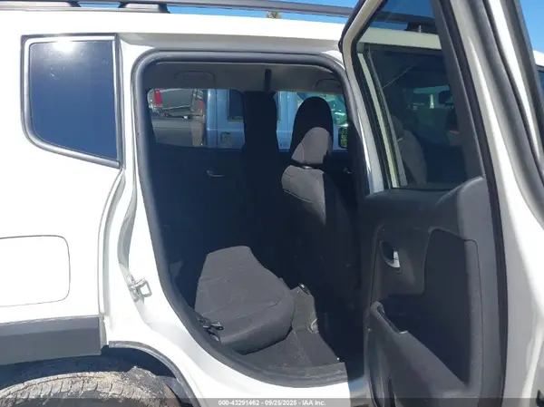 ZACNJBBB5KPK65536 2019 JEEP RENEGADE - Image 8