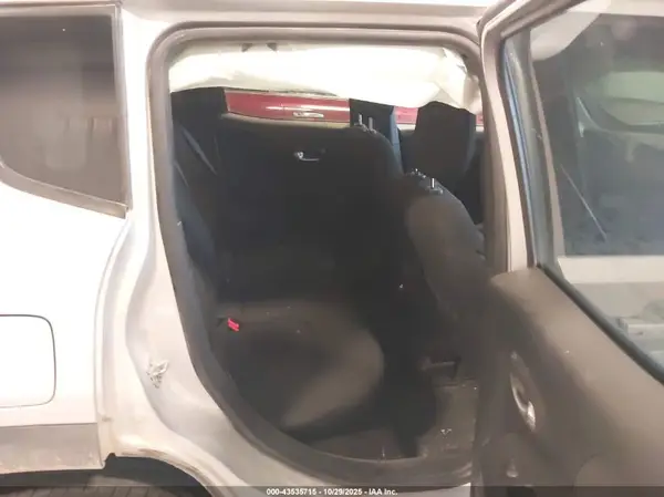 ZACNJBBB5KPK72955 2019 JEEP RENEGADE - Image 8