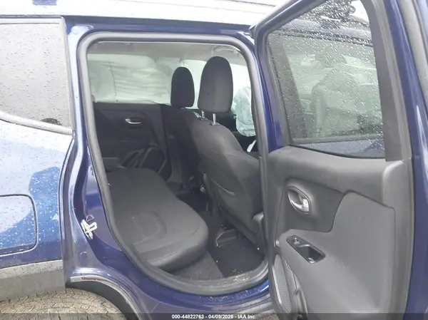ZACNJBBB5KPK73958 2019 JEEP RENEGADE - Image 8