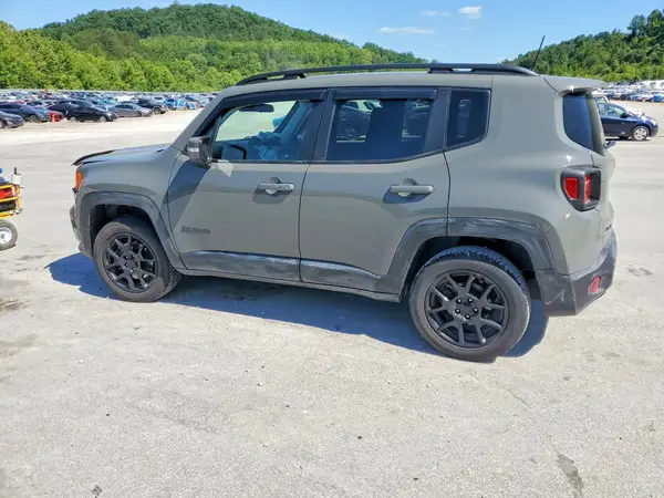 ZACNJBBB5LPL95866 2020 JEEP RENEGADE - Image 2