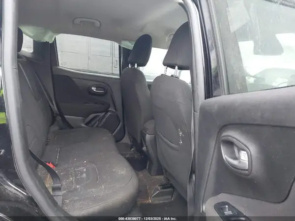 ZACNJBBB6KPK40824 2019 JEEP RENEGADE - Image 8
